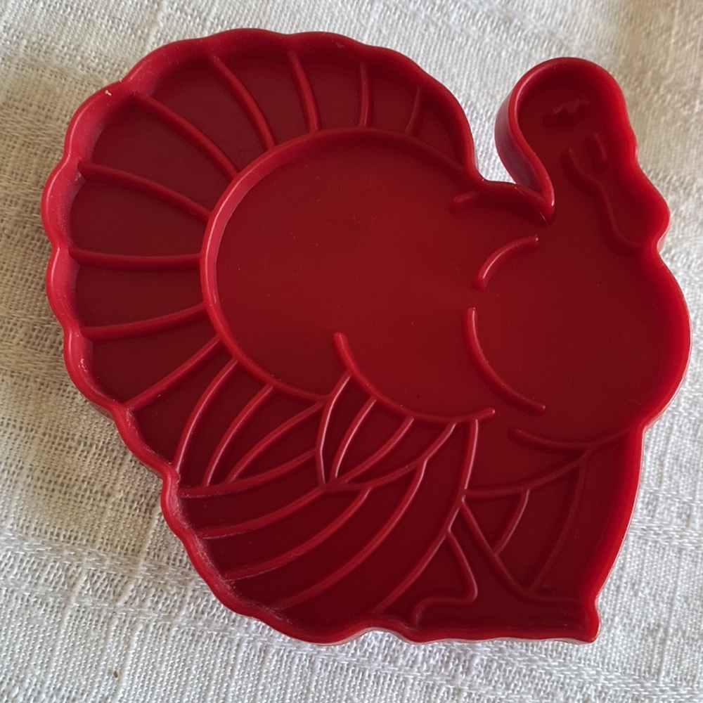 30 VTG Assorted Cookie Cutters, Plastic & Metal - Picture 5 of 12
